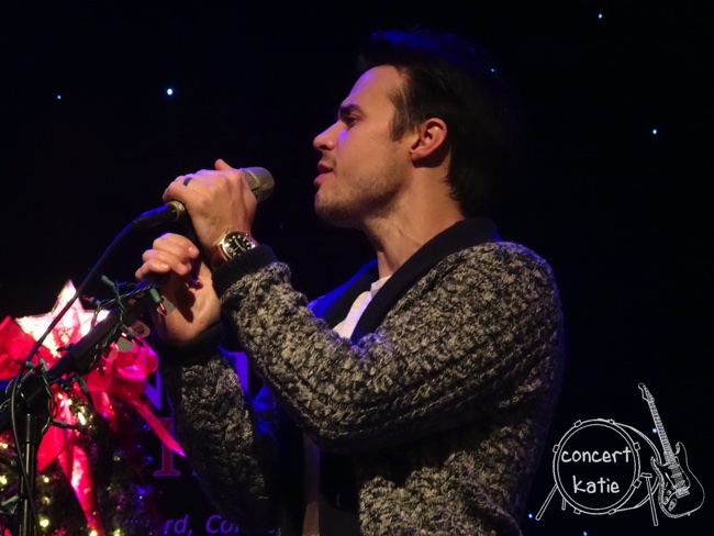 12 01 Kris Allen